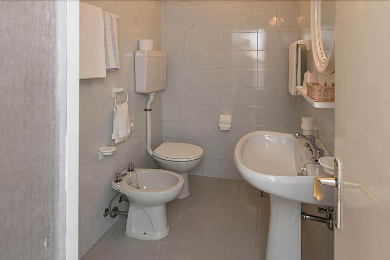 Albergo Antica Rosa Levico Terme Εξωτερικό φωτογραφία