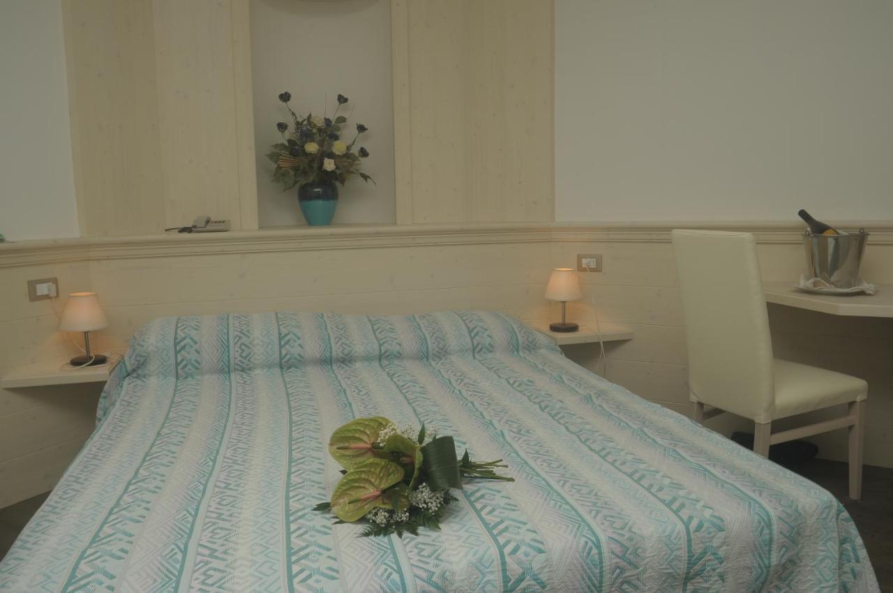 Albergo Antica Rosa Levico Terme Δωμάτιο φωτογραφία